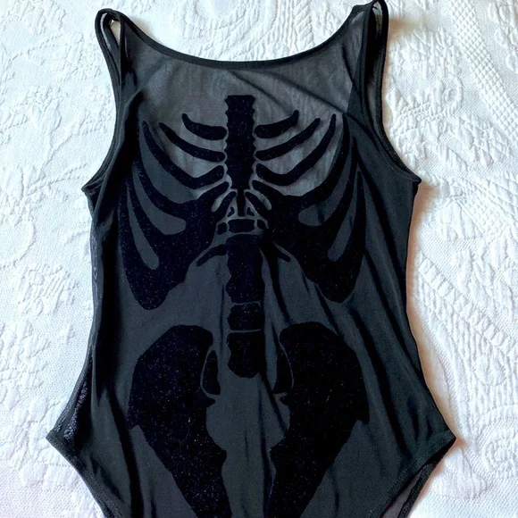 Body mesh. Black. Perfect for Halloween 🎃 - Picture 5 of 7